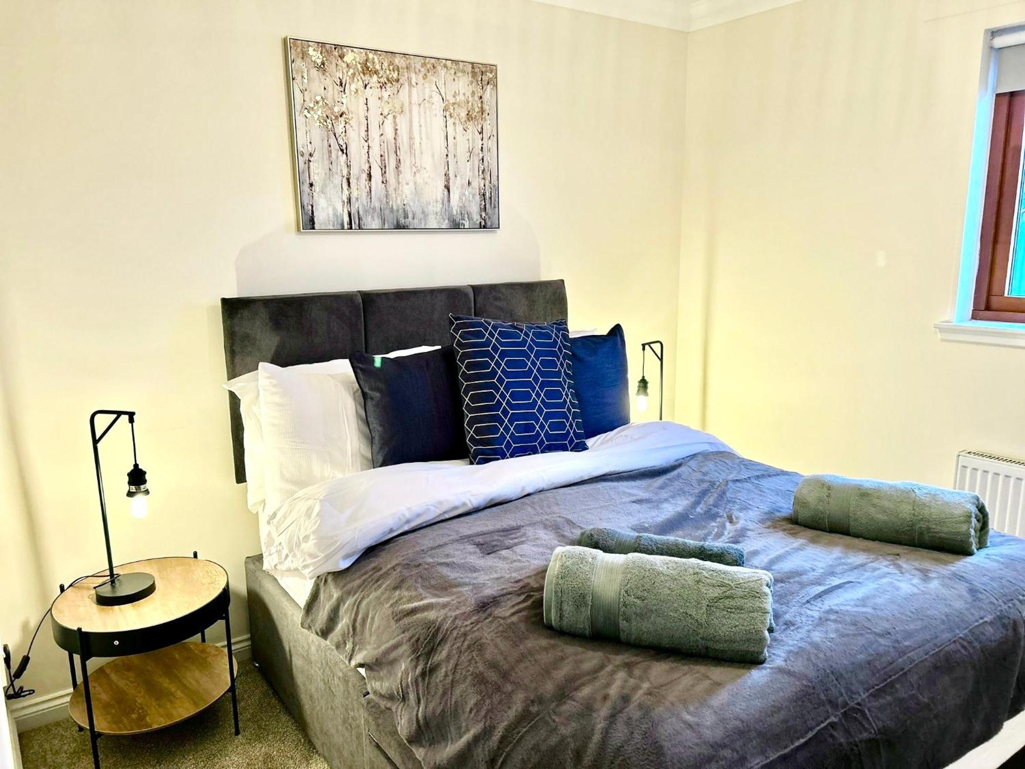 Central Cosy Riverview Apartment 2 Bed, 2 Bath, Free Parking / Wifi Инвернесс Экстерьер фото